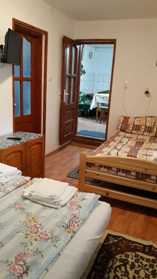 Molnar Vendeghaz Bed and Breakfast Praid Exteriör bild